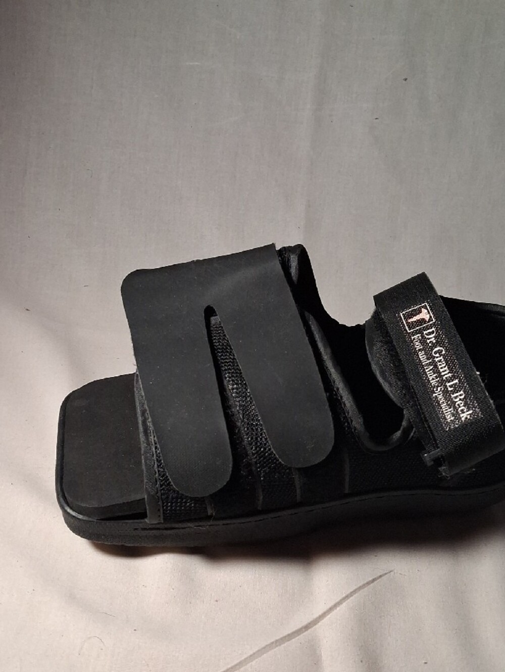Adjustable Post-Op Open Square Toe Shoe Right Foot Black USED
